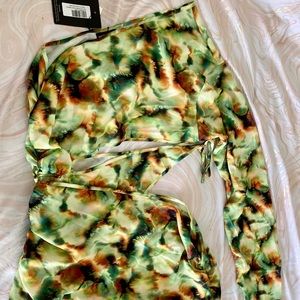 PRETTYLITTLETHING One shoulder cut out dress